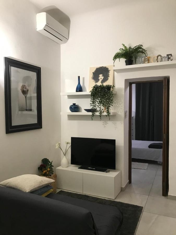 Casa Tibaldi Apartment Milan Bagian luar foto